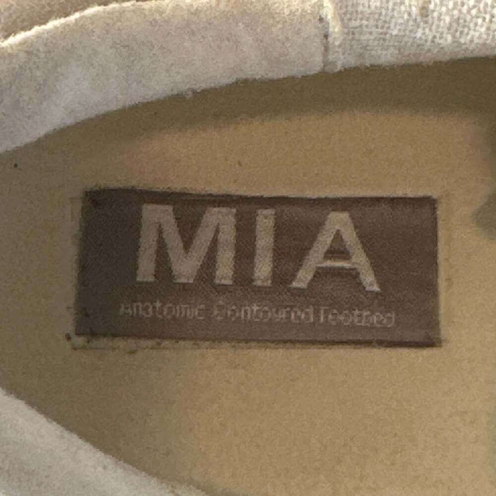 MIA Woman’s Sneakers 7.5 - Picture 8 of 9